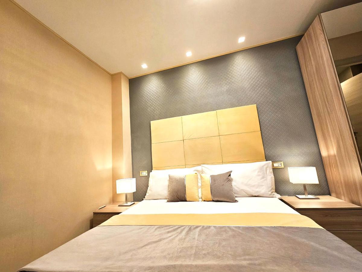 Astoria Supreme - Modern Boutique Suites Lecce Ngoại thất bức ảnh