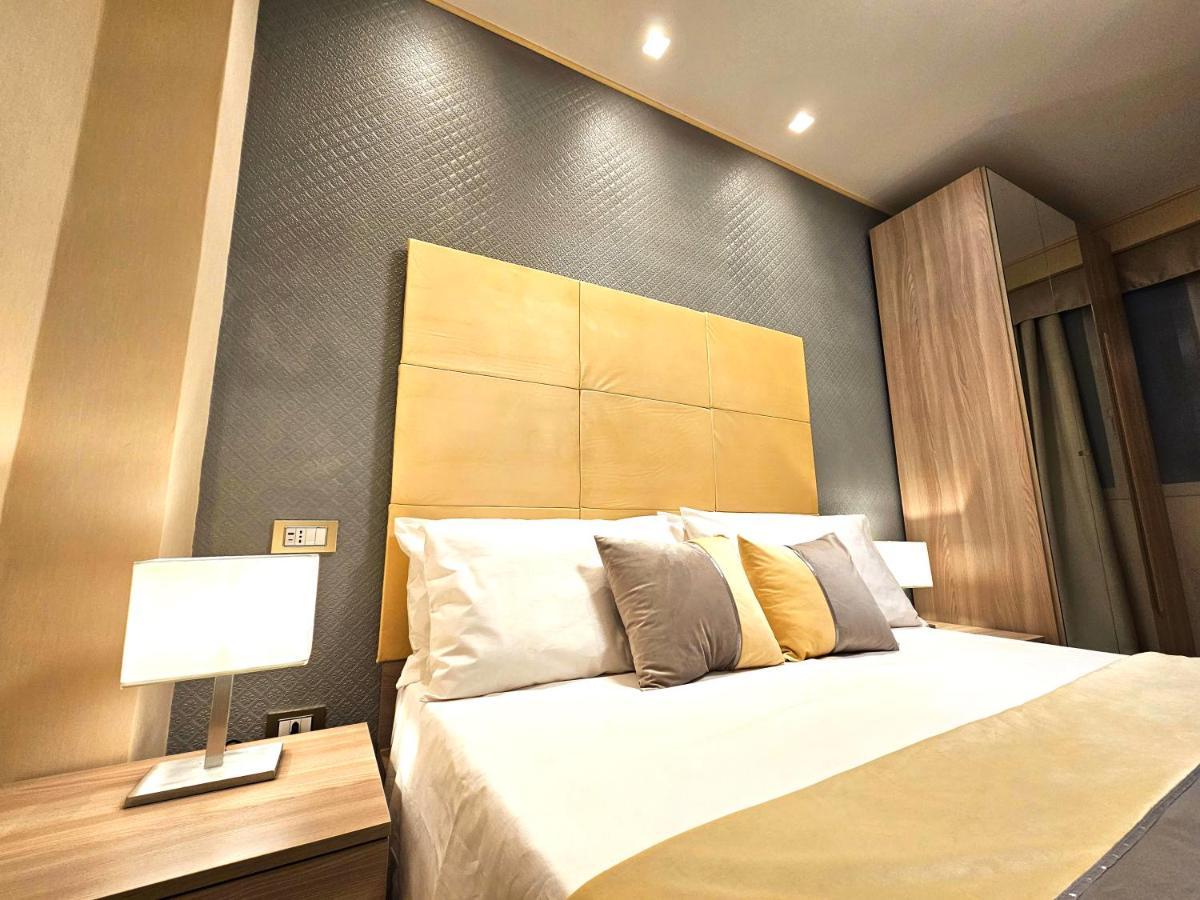 Astoria Supreme - Modern Boutique Suites Lecce Ngoại thất bức ảnh